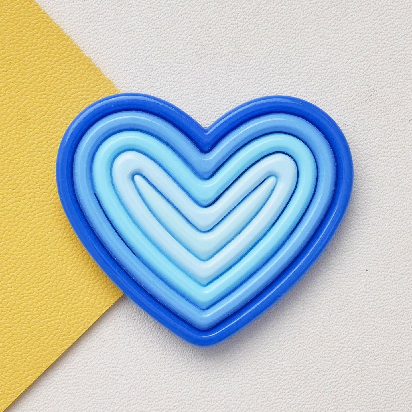 #B08 Gradient Color Heart-shaped Board Multiple Colors Mix