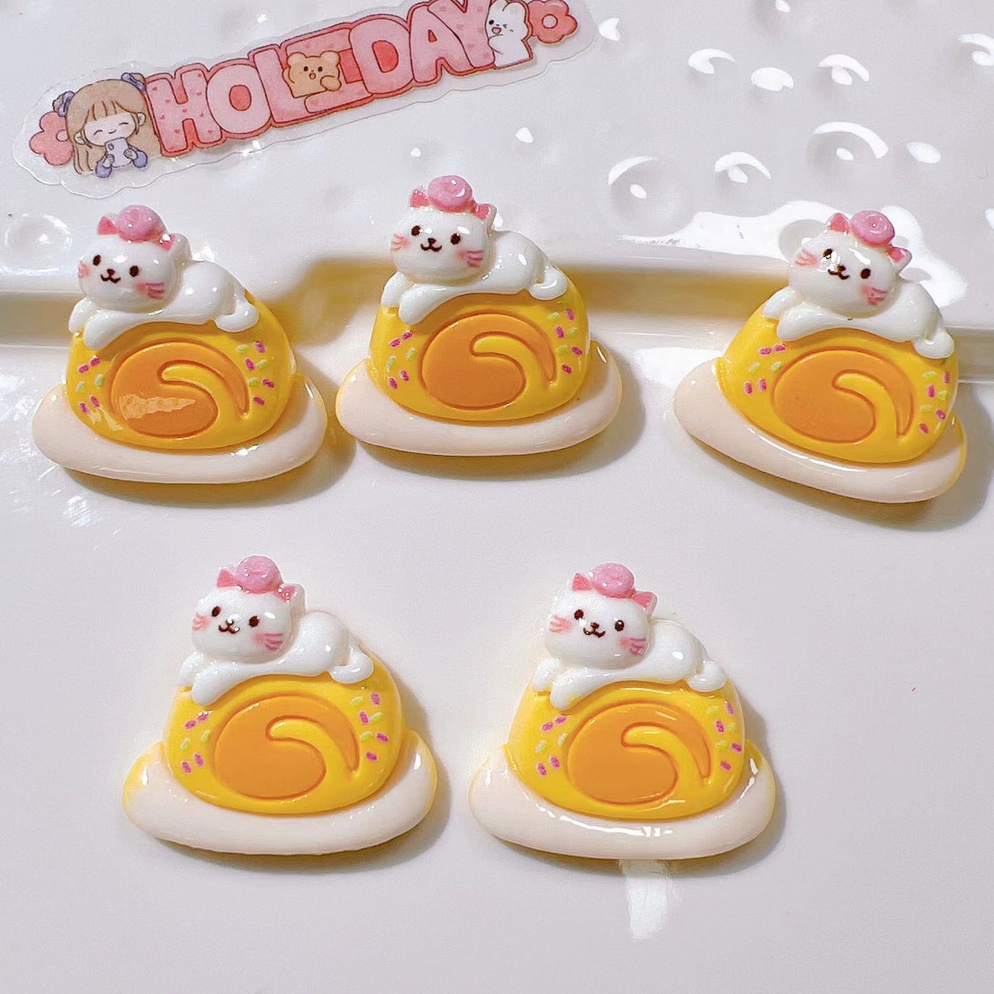 #A001 Cat Cake Charm