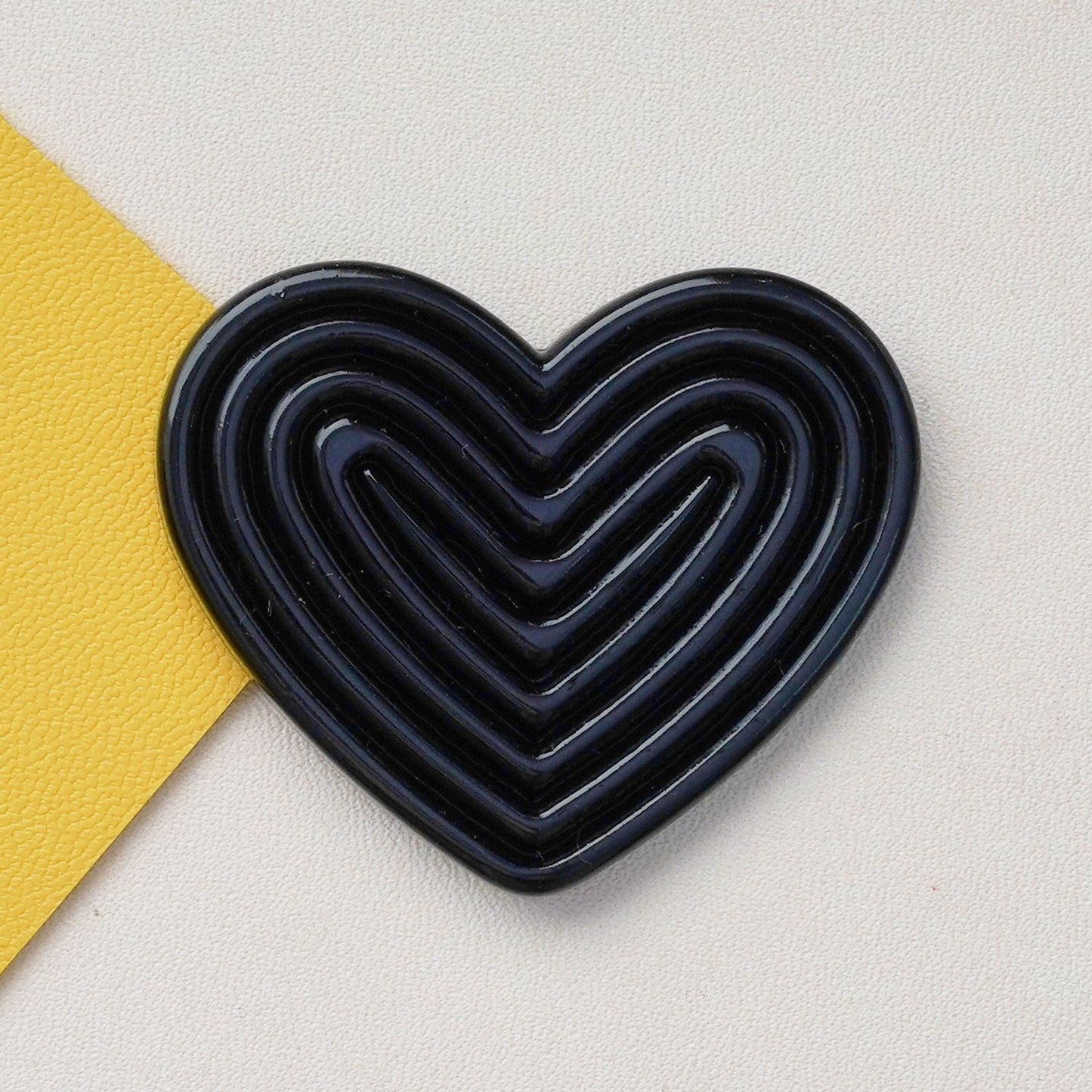 #B07 Solid Color Heart-shaped Board Multiple Colors Mix