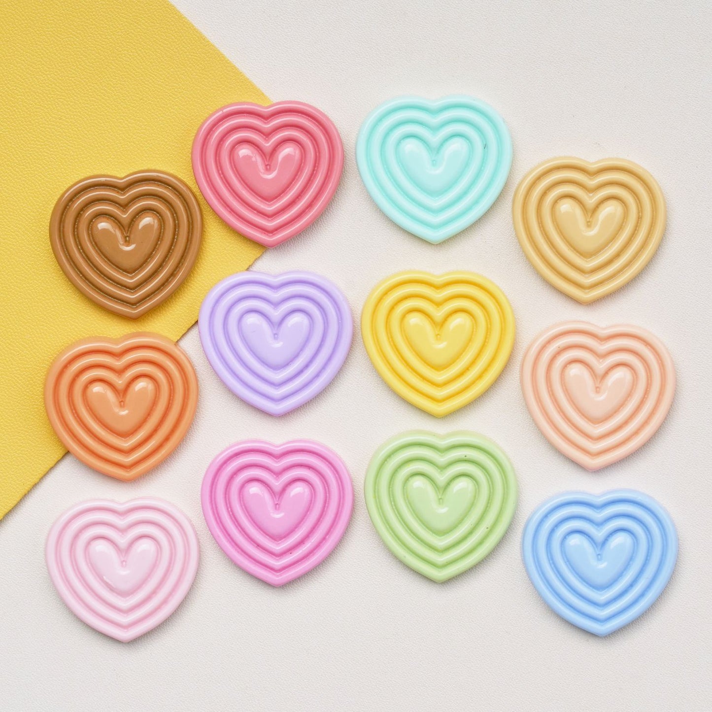 BG104 Small Size Solid Color Heart-shaped Board Mix